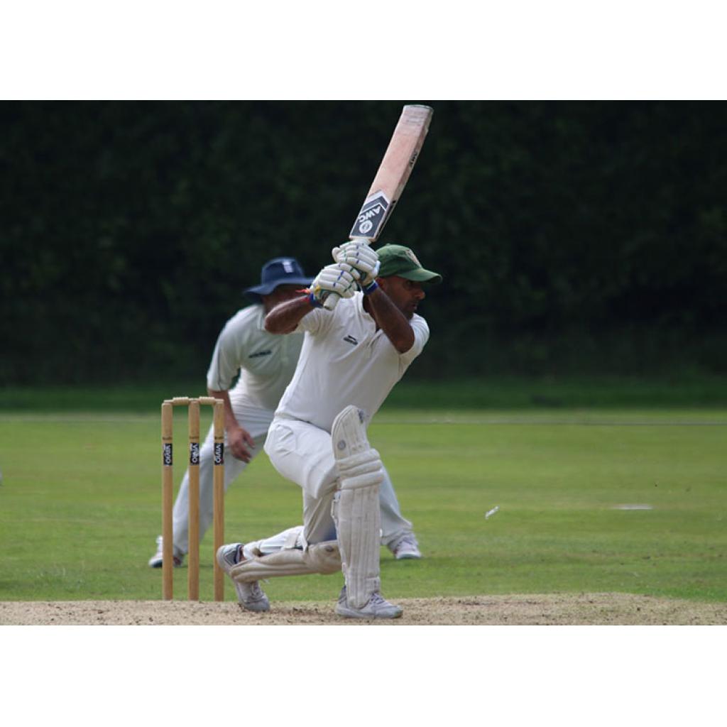 Seconds Pull Away At The Top With Comfortable Win - Hale Barns Cricket Club