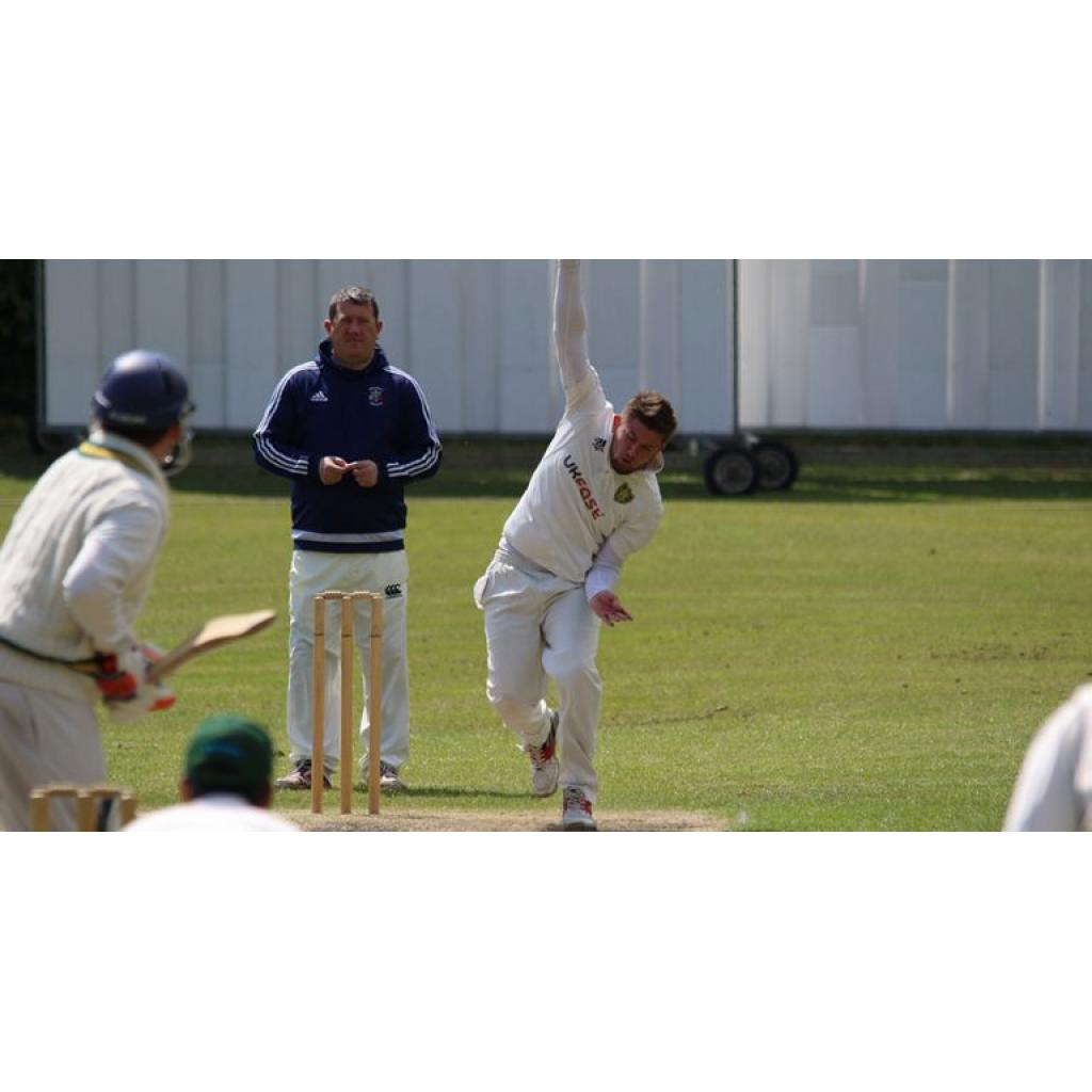 Poor Batting Leads To Back-To-Back Losses For The 2nd XI - Hale Barns Cricket Club