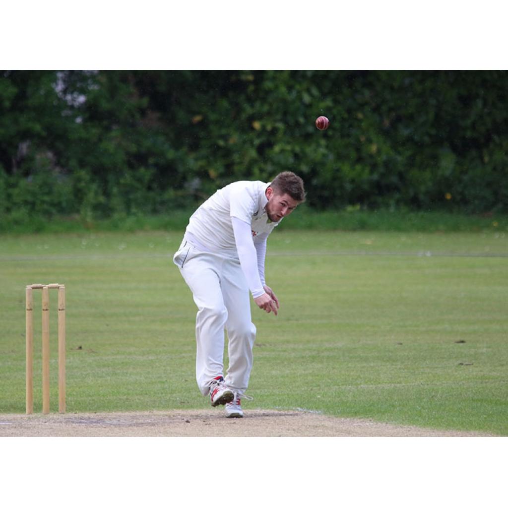 Five Wickets For Wylie In Win For The Seconds - Hale Barns Cricket Club